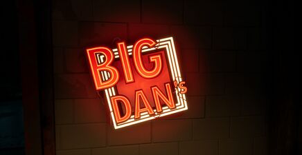 Neon Big Dan's Sign