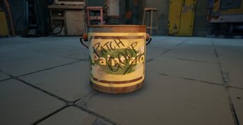 Paint'alo Paint Can used to hold Repair Putty